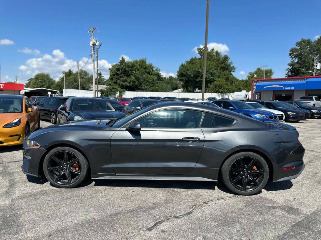 2019 Ford Mustang Image 8