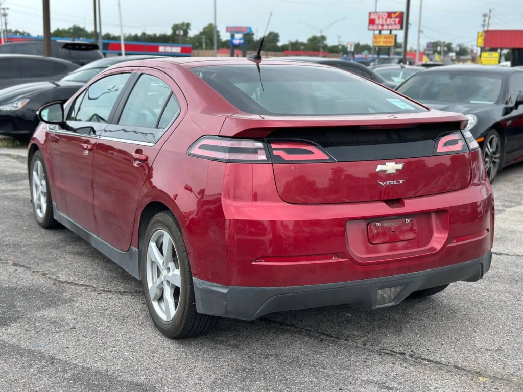 2013 Chevrolet Volt Image 8