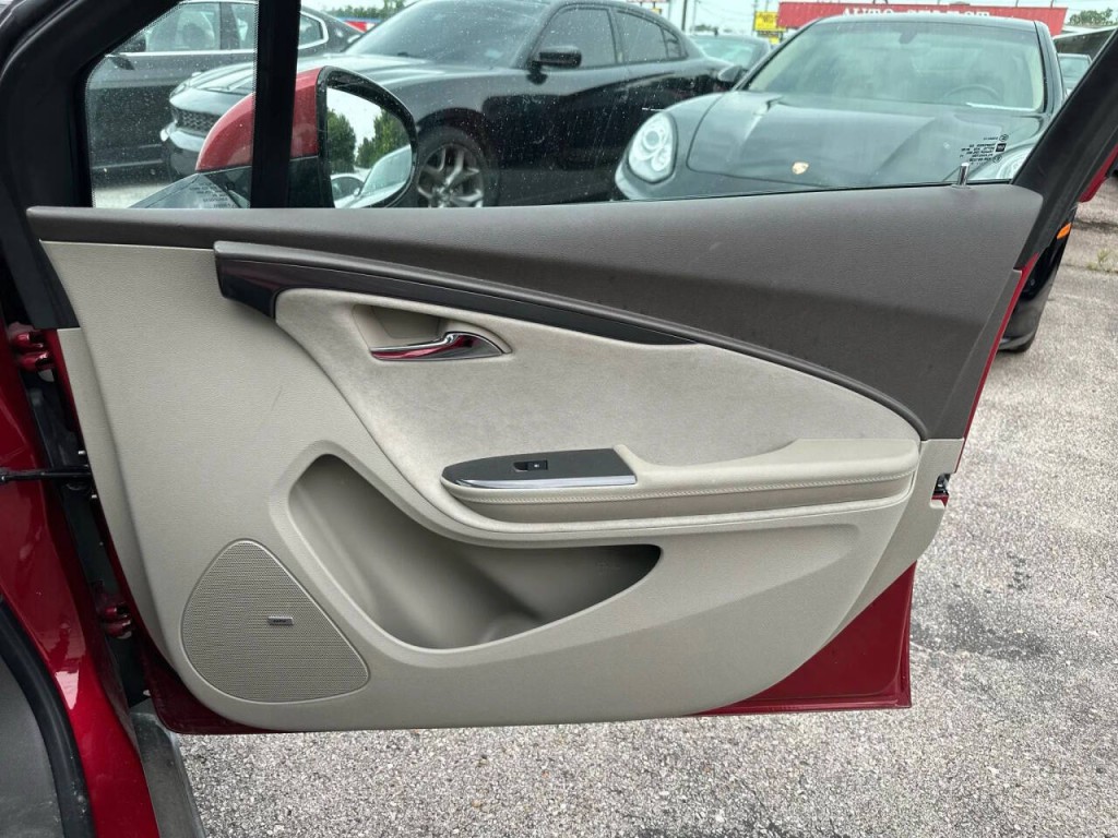 2013 Chevrolet Volt Image 21