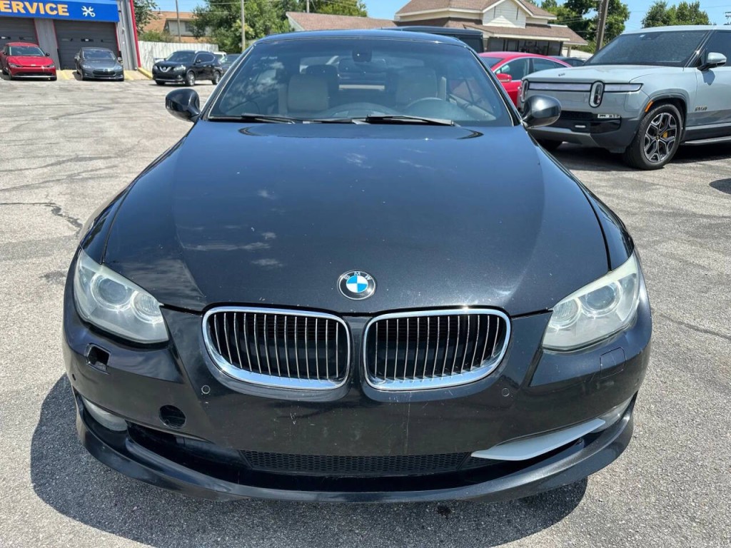 2011 BMW 3 Series Image 37