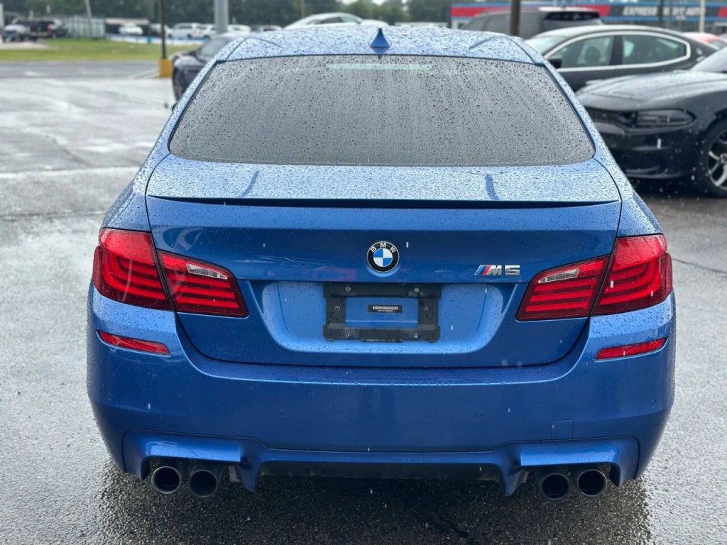 2013 BMW M5 Image 7