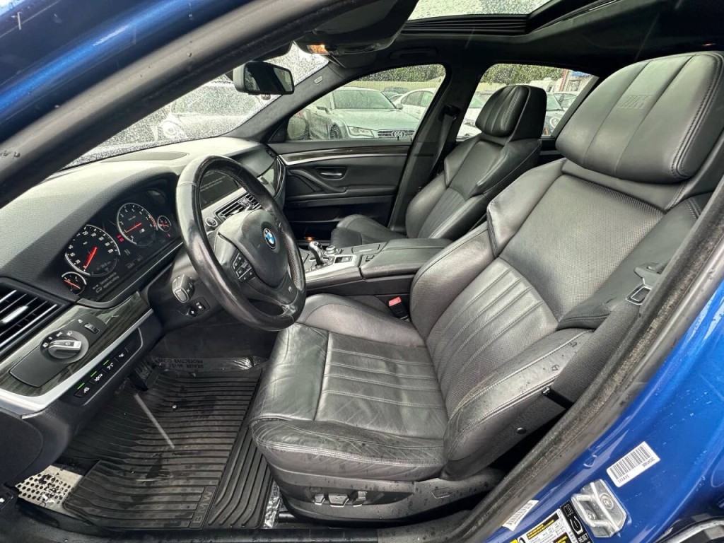 2013 BMW M5 Image 11