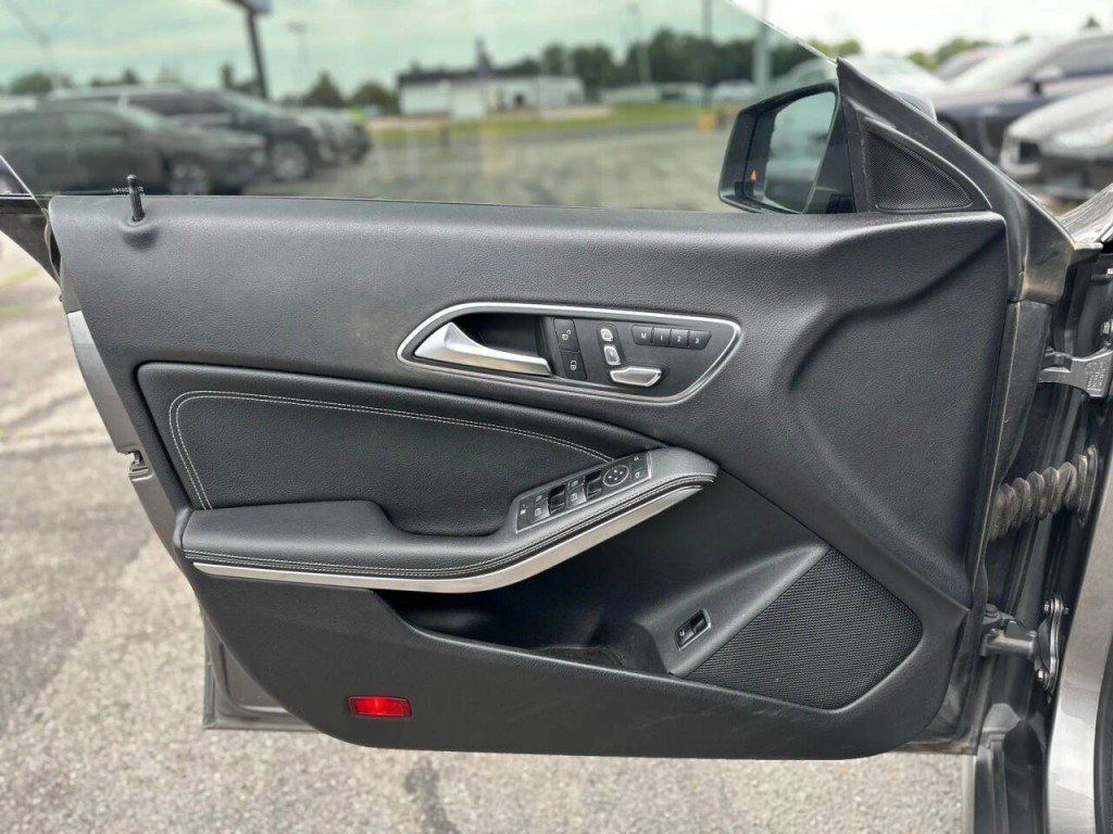 2018 Mercedes-Benz CLA-Class Image 19