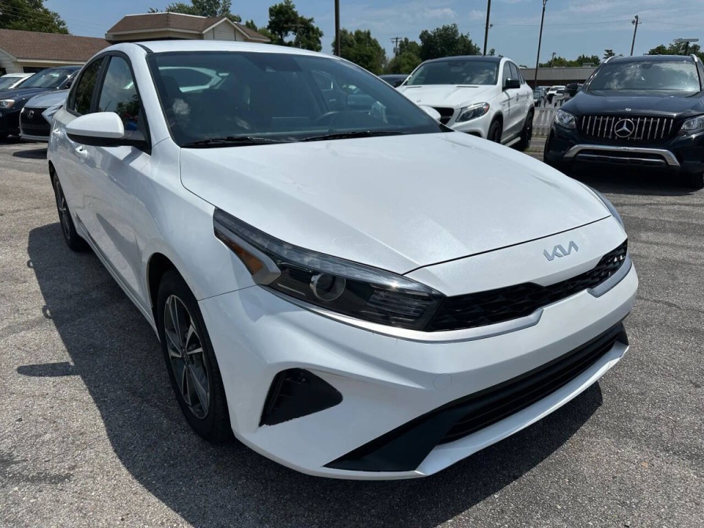2024 Kia Forte Image 30