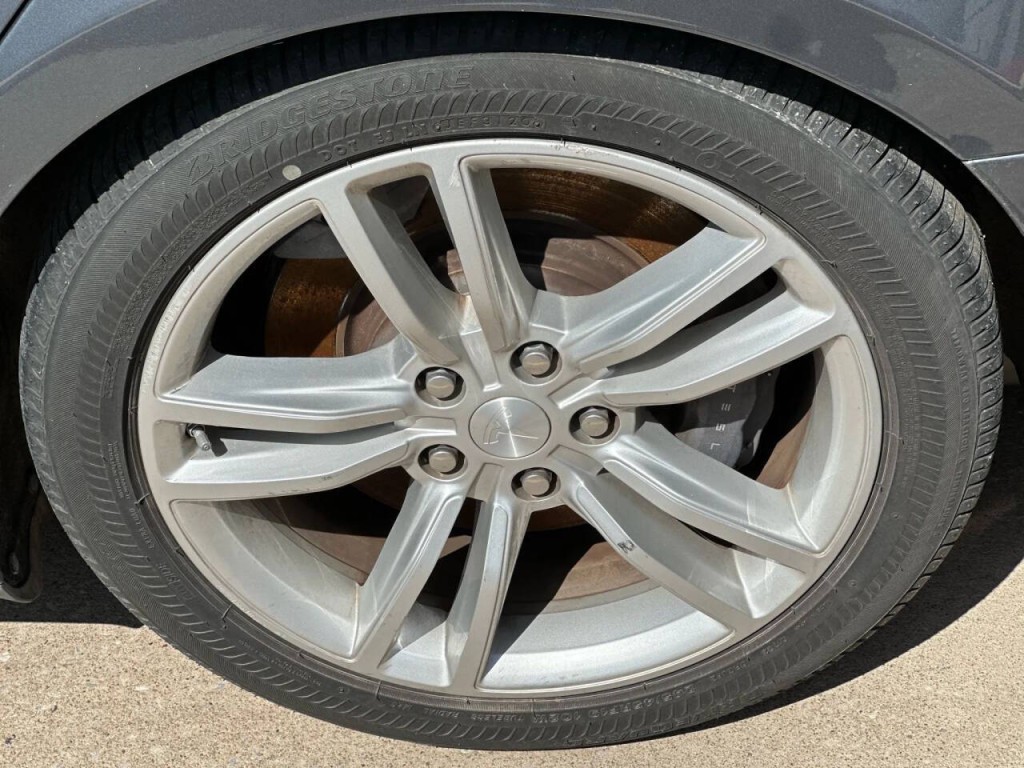 2014 Tesla Model S Image 20