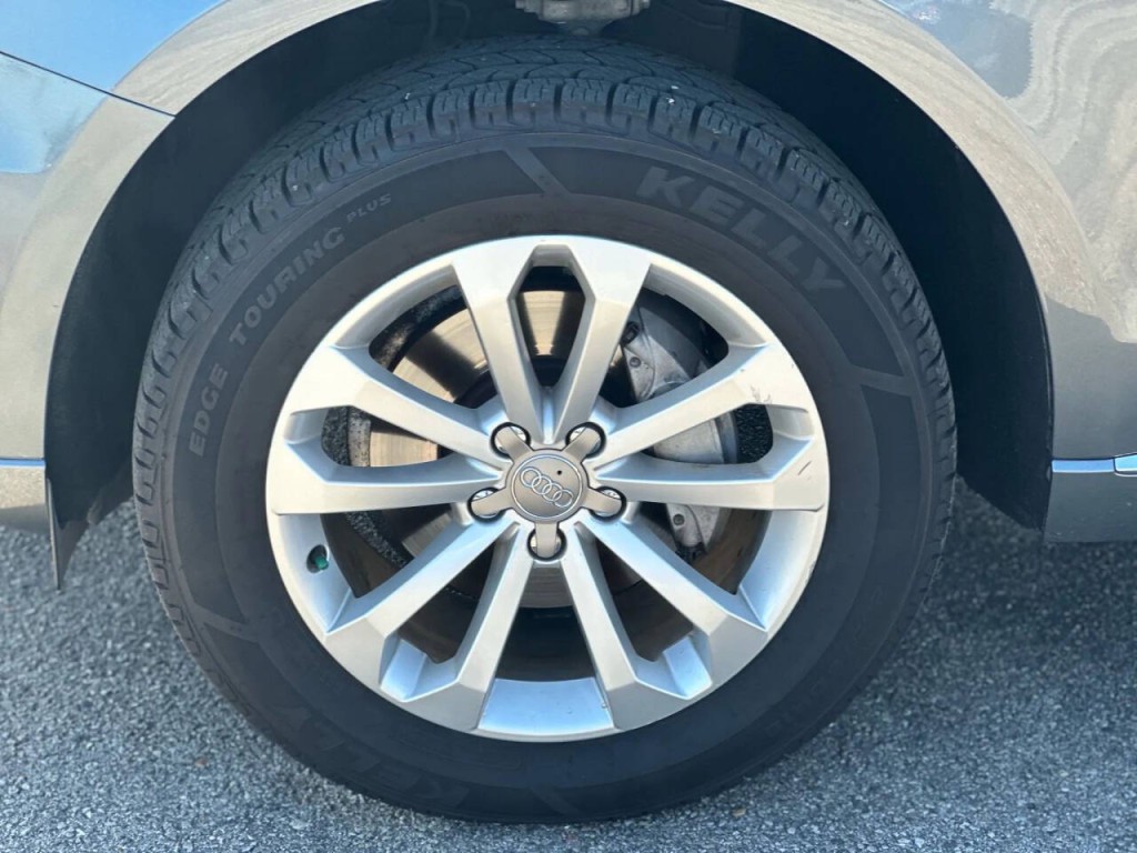 2013 Audi Q5 Image 24