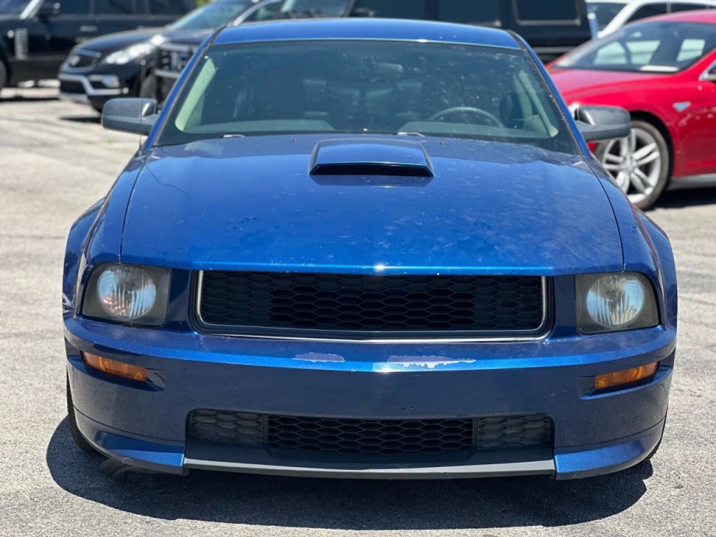 2007 Ford Mustang Image 2