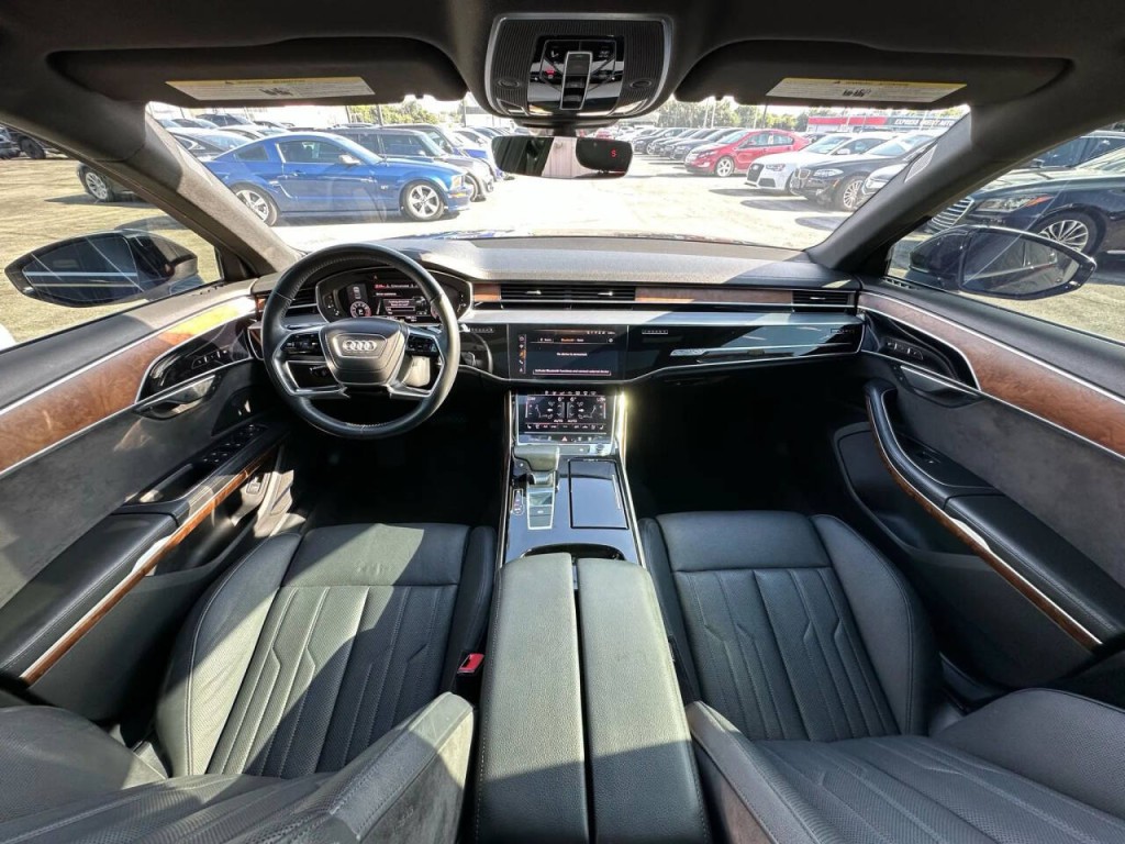 2019 Audi A8 Image 4