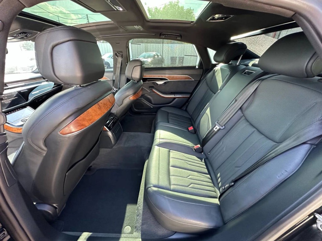 2019 Audi A8 Image 19