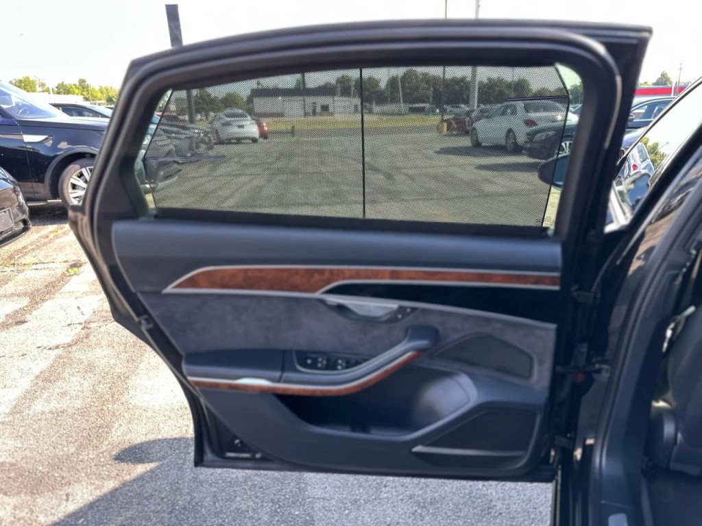 2019 Audi A8 Image 23