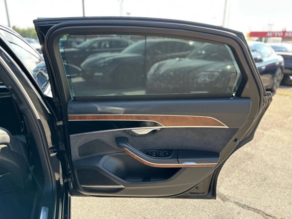 2019 Audi A8 Image 25