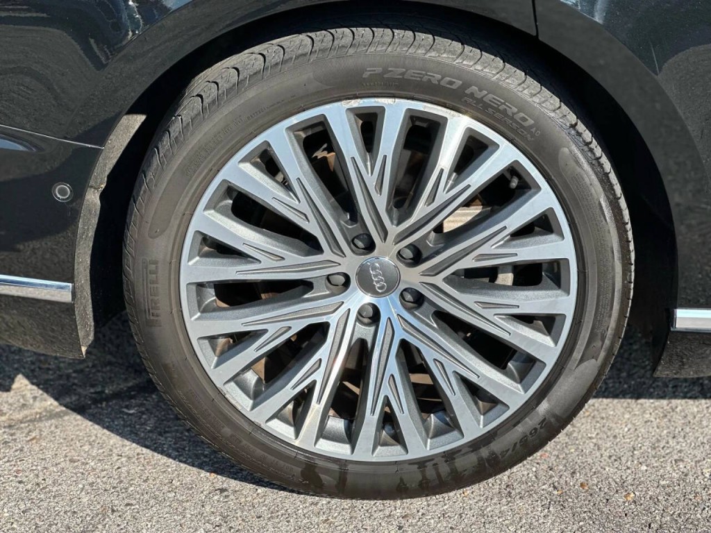 2019 Audi A8 Image 28