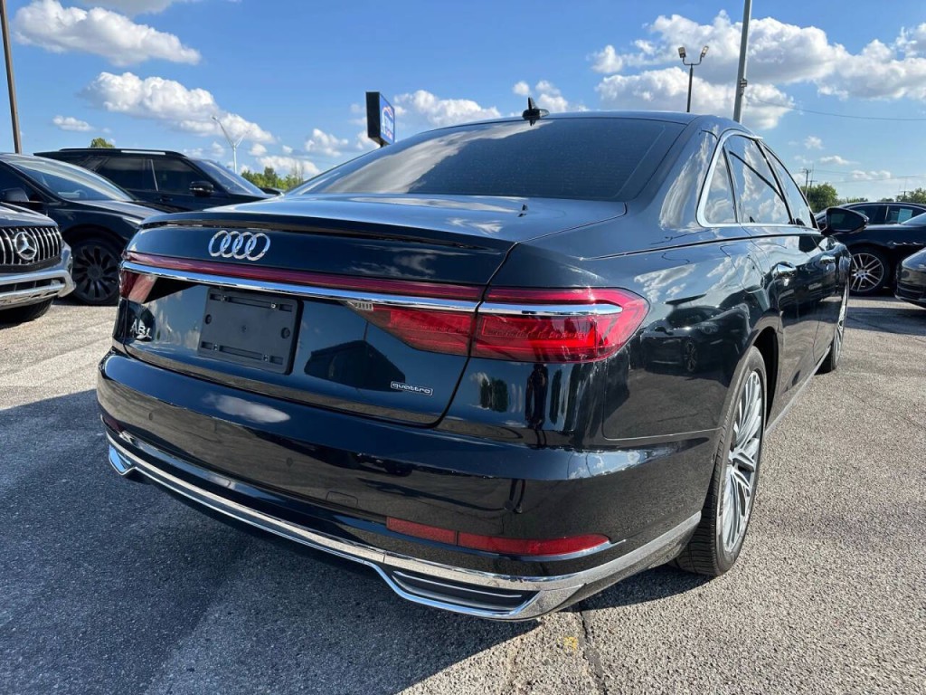 2019 Audi A8 Image 34