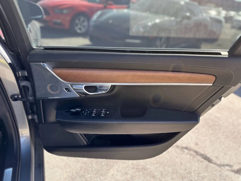 2018 Volvo S90 Image 12