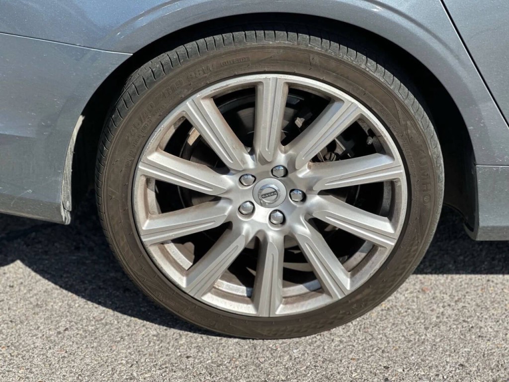 2018 Volvo S90 Image 16