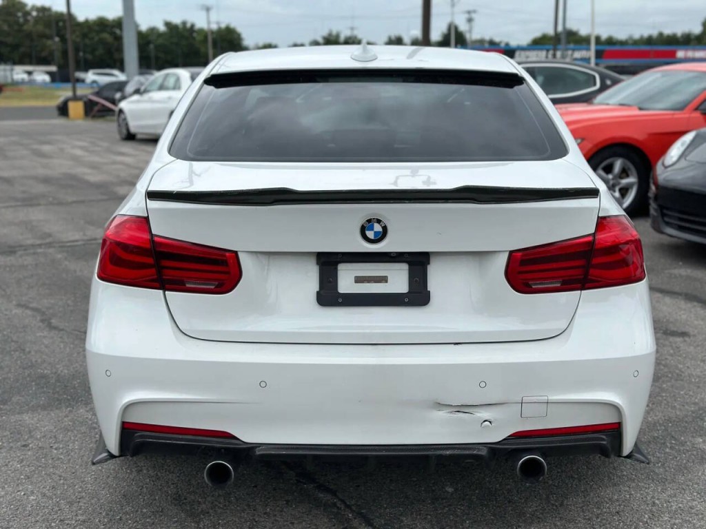 2018 BMW 3 Series Image 7
