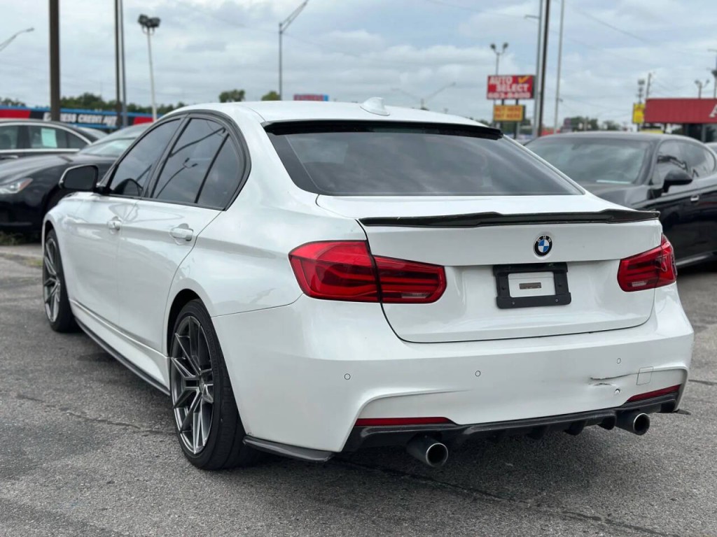 2018 BMW 3 Series Image 8
