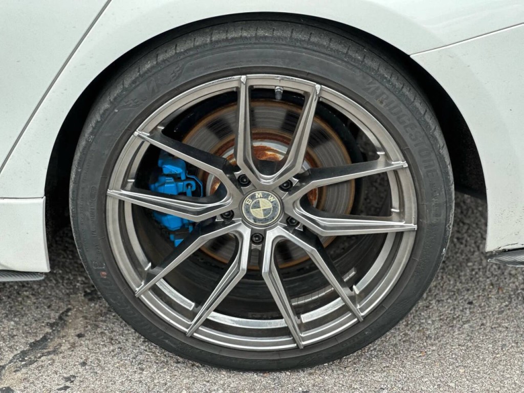 2018 BMW 3 Series Image 23