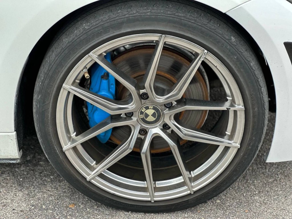 2018 BMW 3 Series Image 25