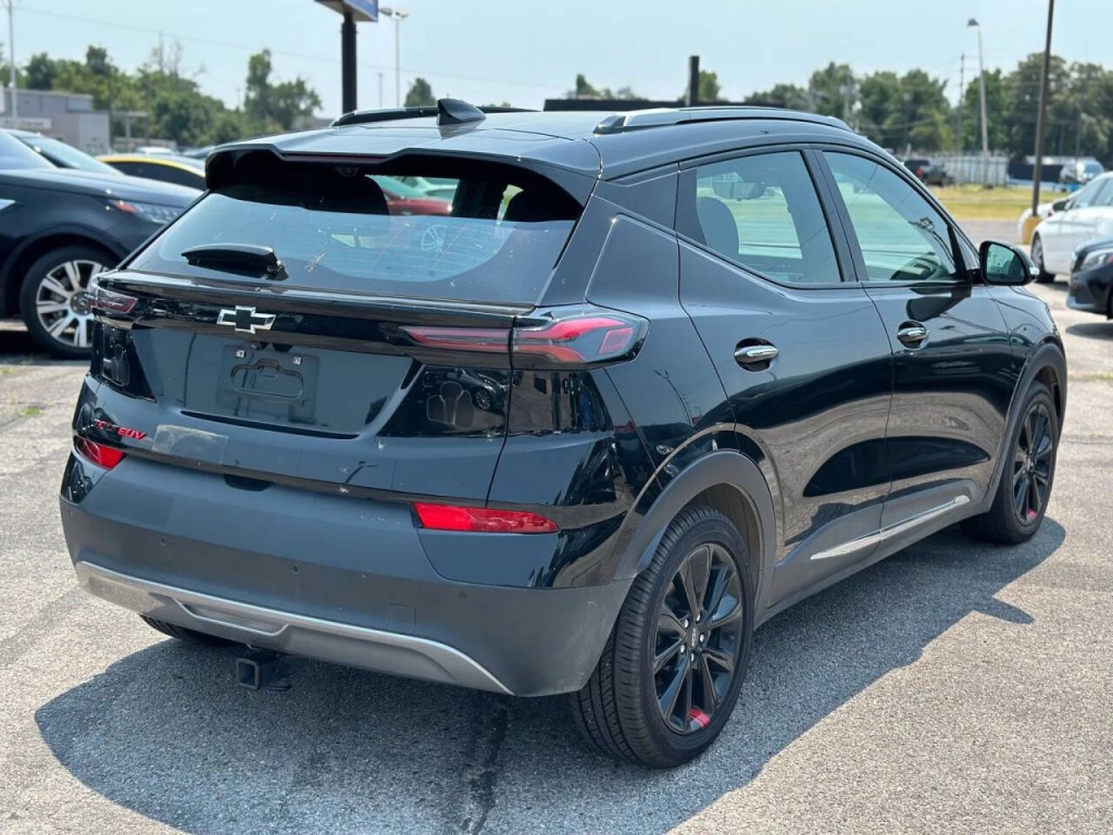 2023 Chevrolet Bolt EUV Image 6