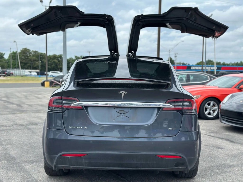 2018 Tesla Model X Image 7