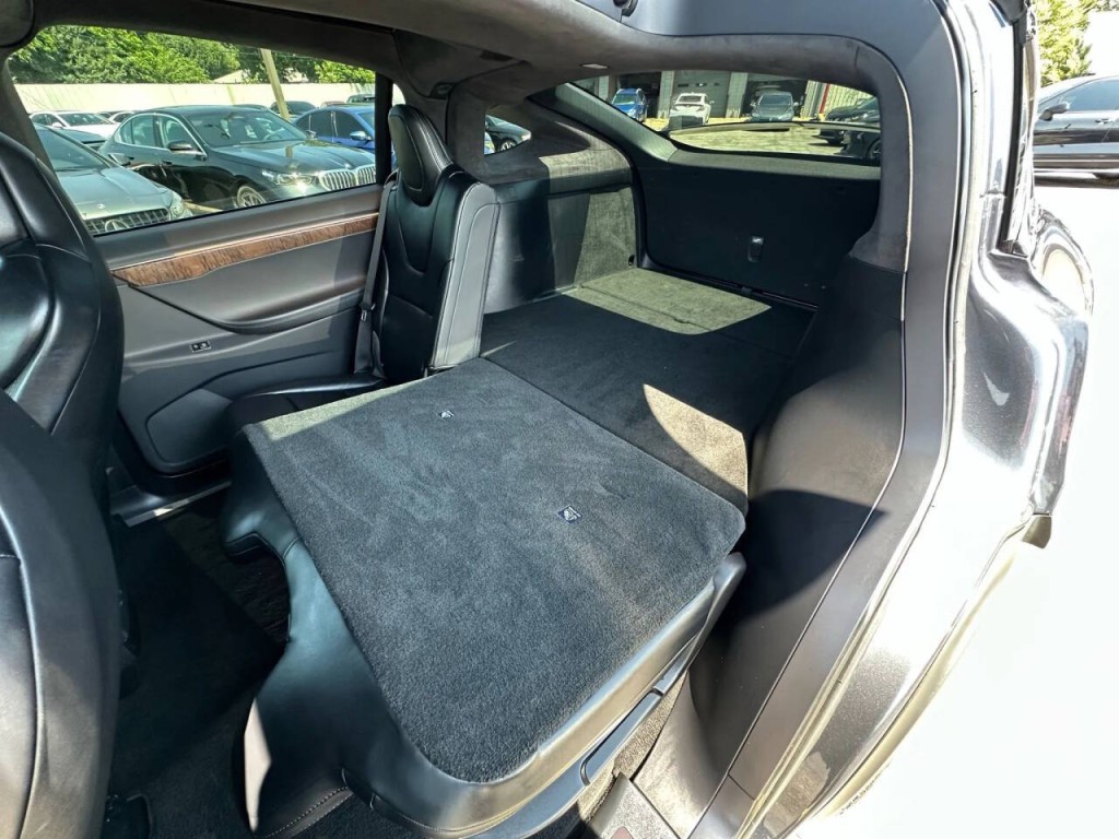 2018 Tesla Model X Image 27