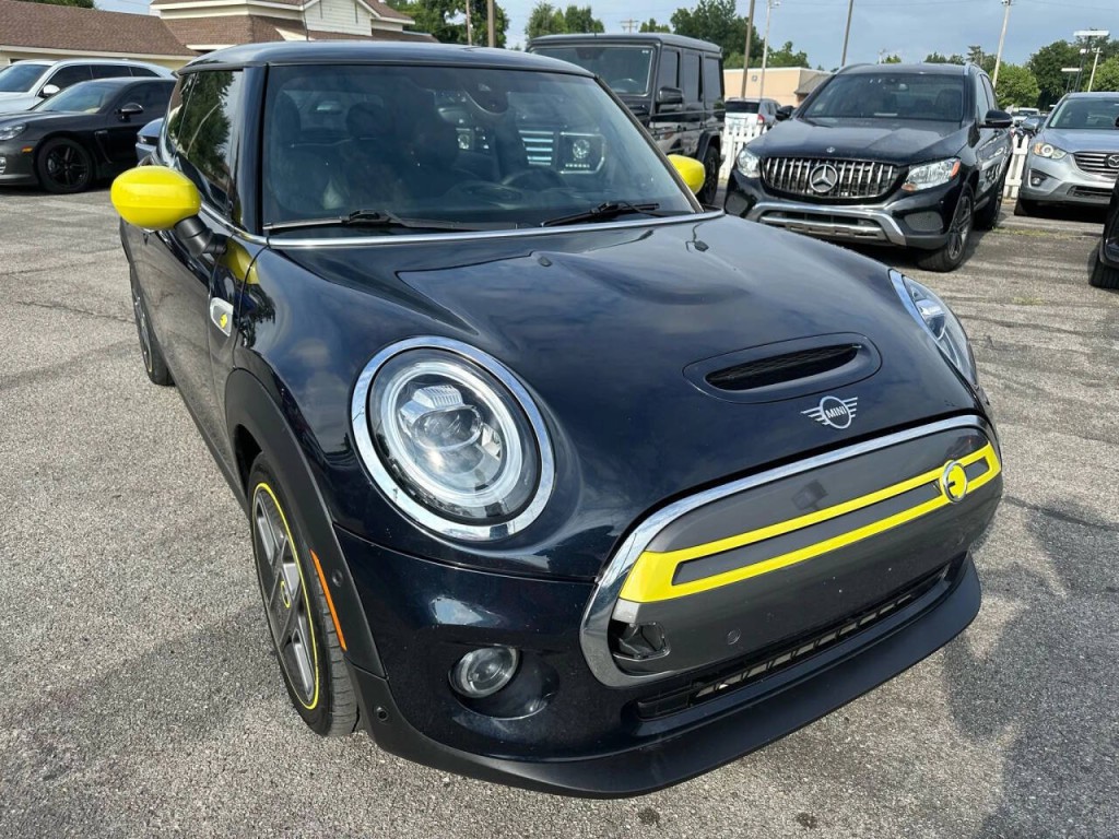 2021 MINI Cooper Image 28