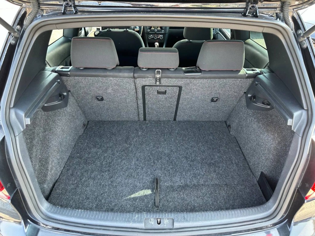 2012 Volkswagen GTI Image 15