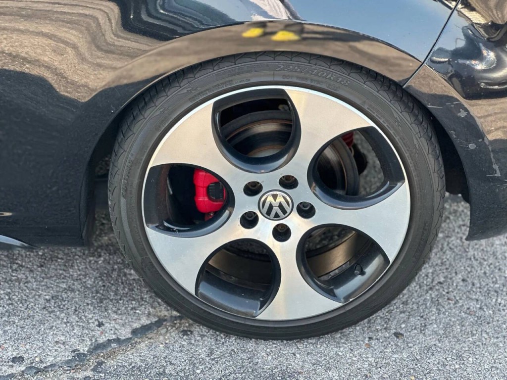 2012 Volkswagen GTI Image 21