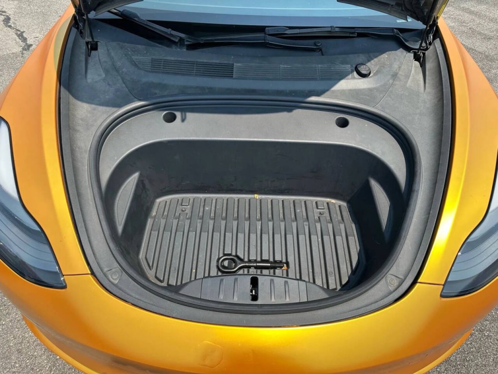 2022 Tesla Model 3 Image 17