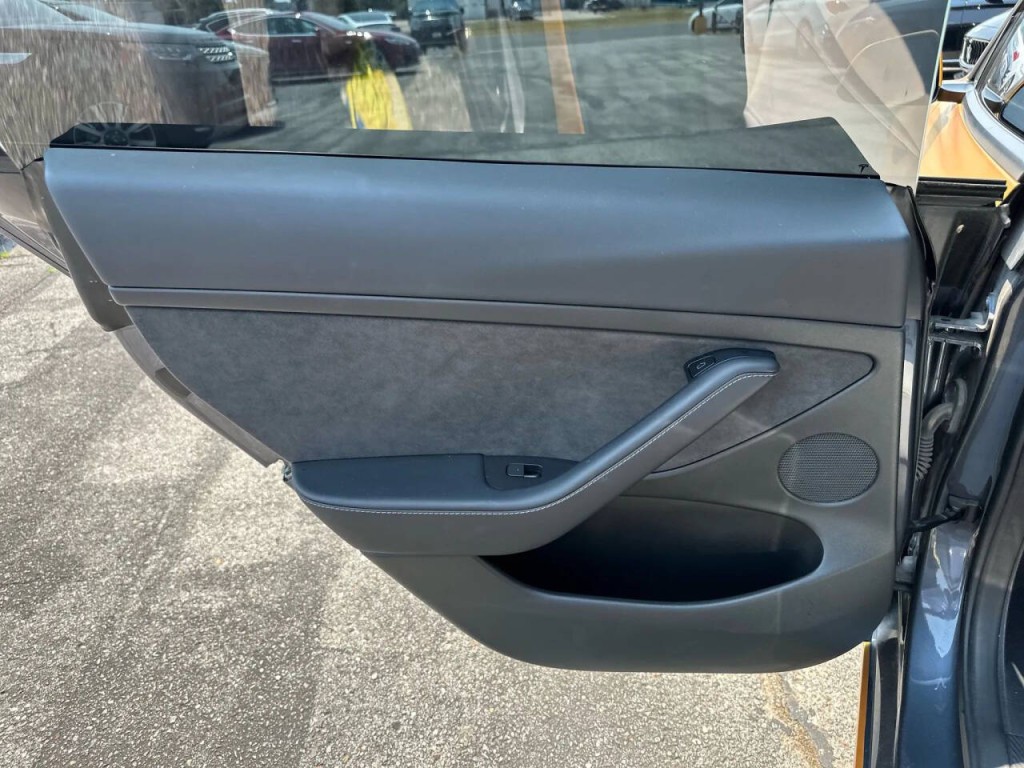 2022 Tesla Model 3 Image 19