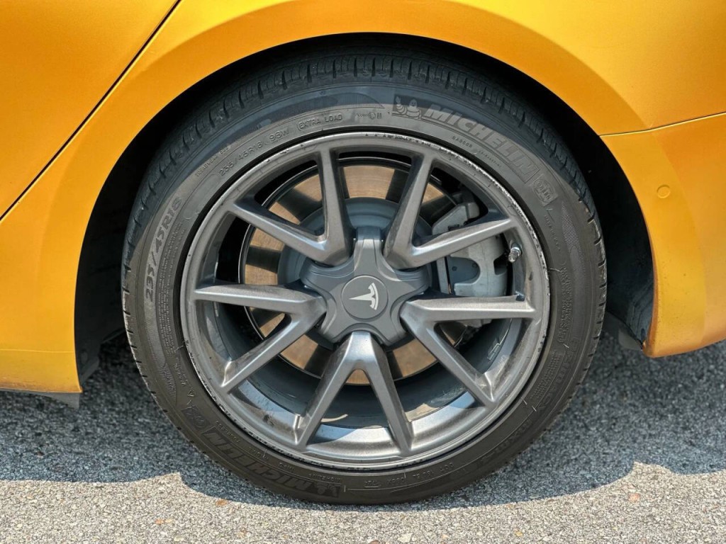 2022 Tesla Model 3 Image 25