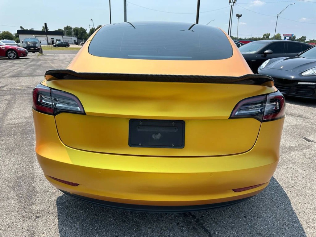 2022 Tesla Model 3 Image 31