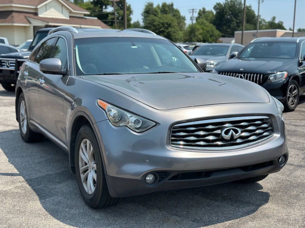 2011 INFINITI FX35 Image 4