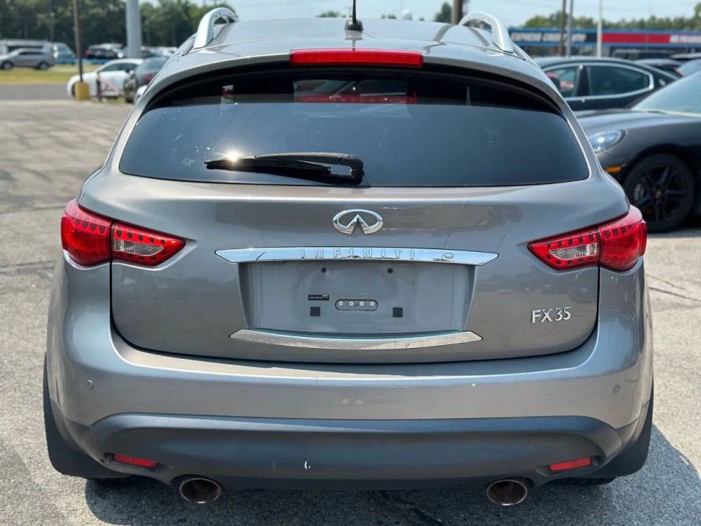 2011 INFINITI FX35 Image 7