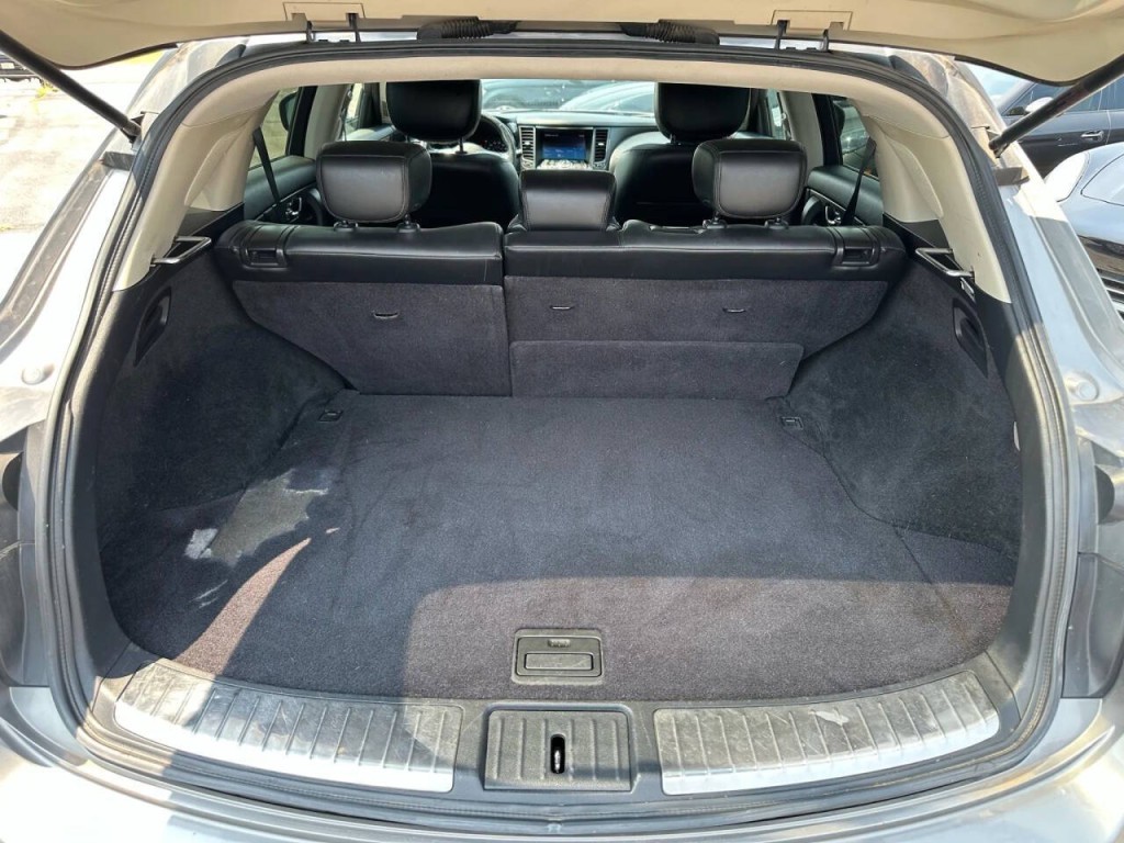 2011 INFINITI FX35 Image 26