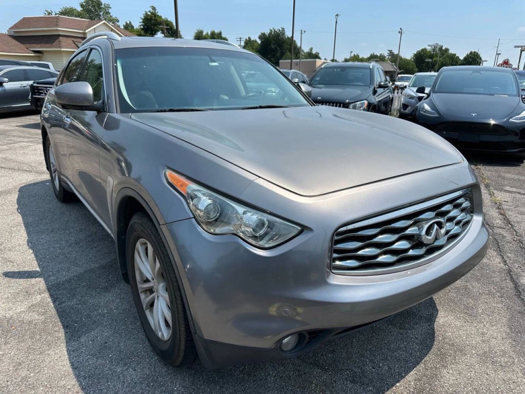 2011 INFINITI FX35 Image 30