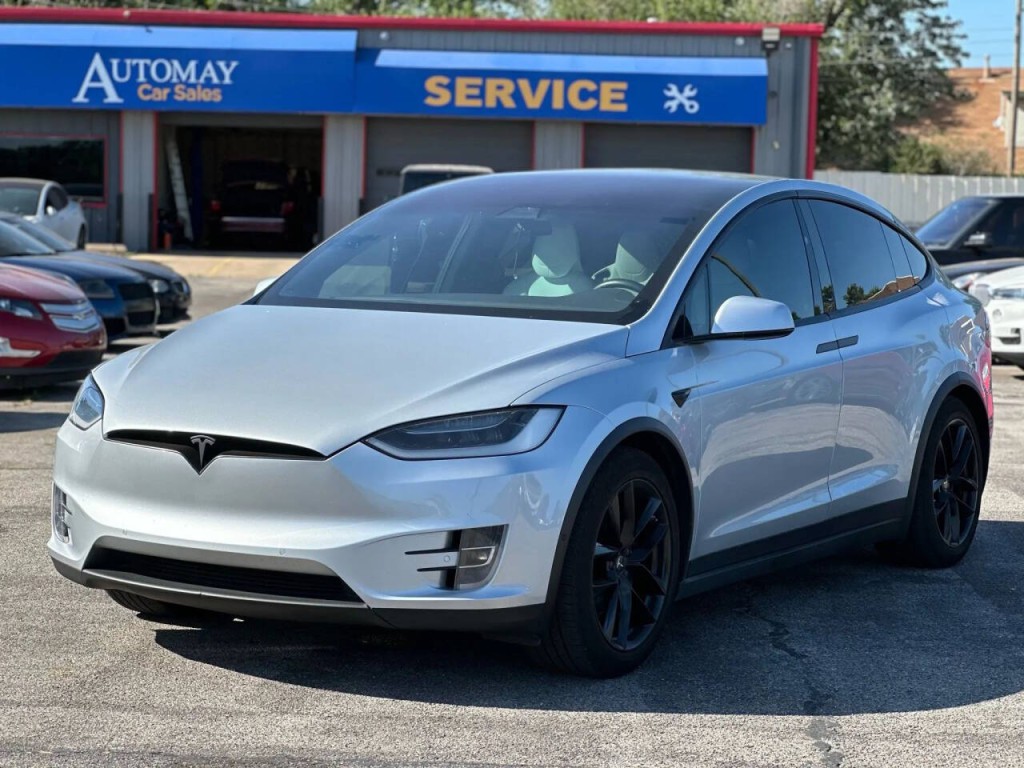 2017 Tesla Model X Image 2