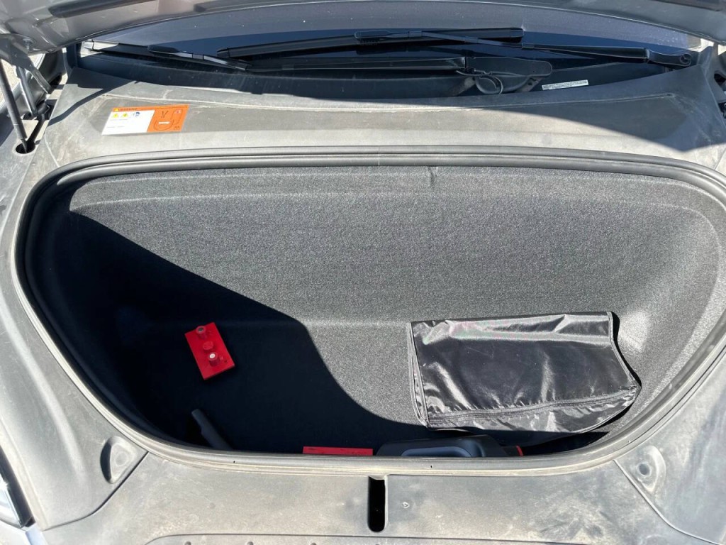 2017 Tesla Model X Image 27