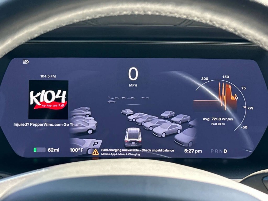 2017 Tesla Model X Image 32