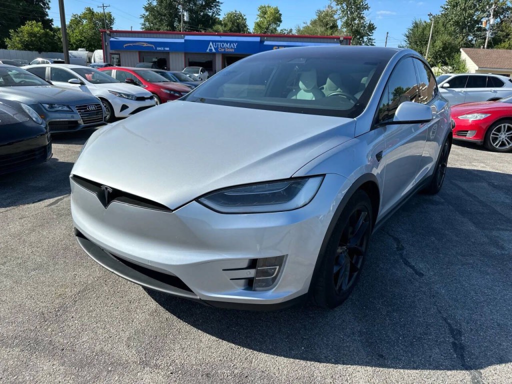2017 Tesla Model X Image 43