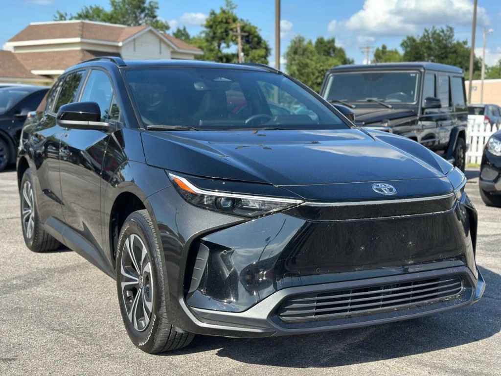 2023 Toyota bZ4X Image 5
