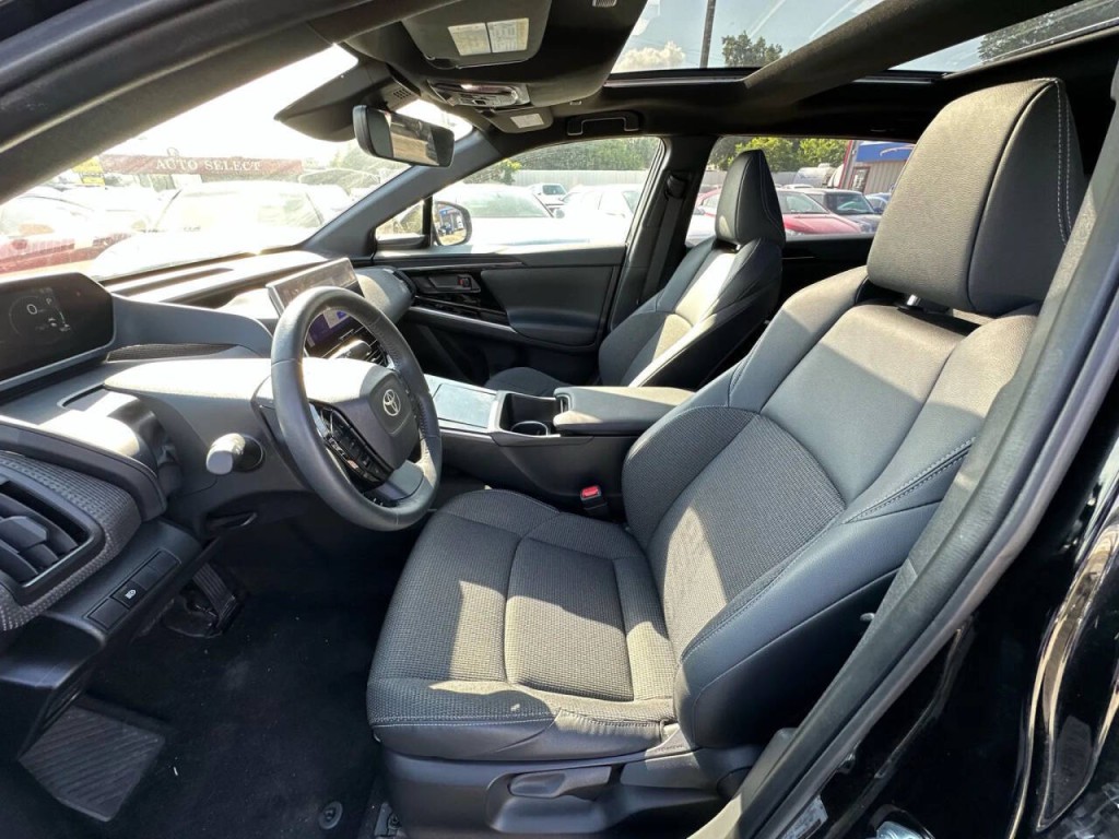 2023 Toyota bZ4X Image 11