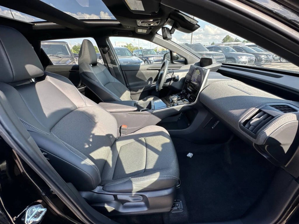 2023 Toyota bZ4X Image 14