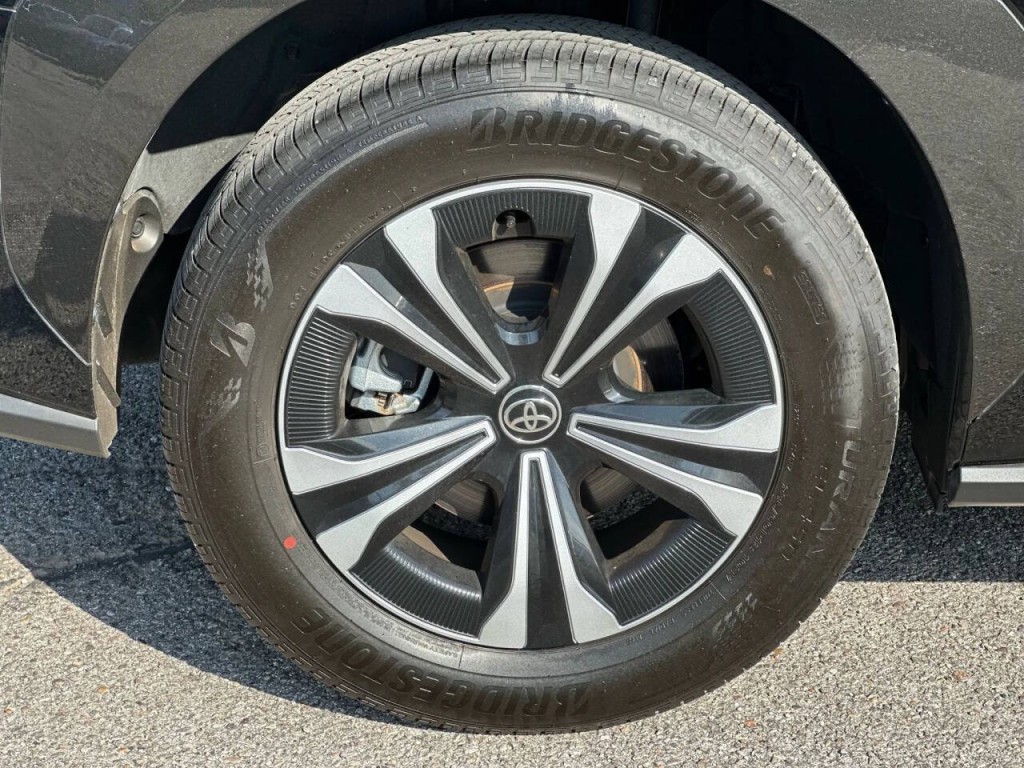 2023 Toyota bZ4X Image 26