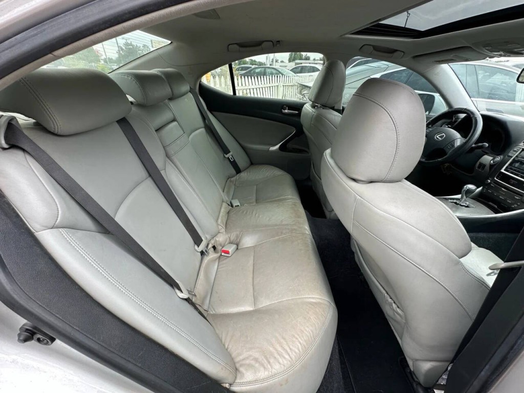 2008 Lexus IS 250 Image 12