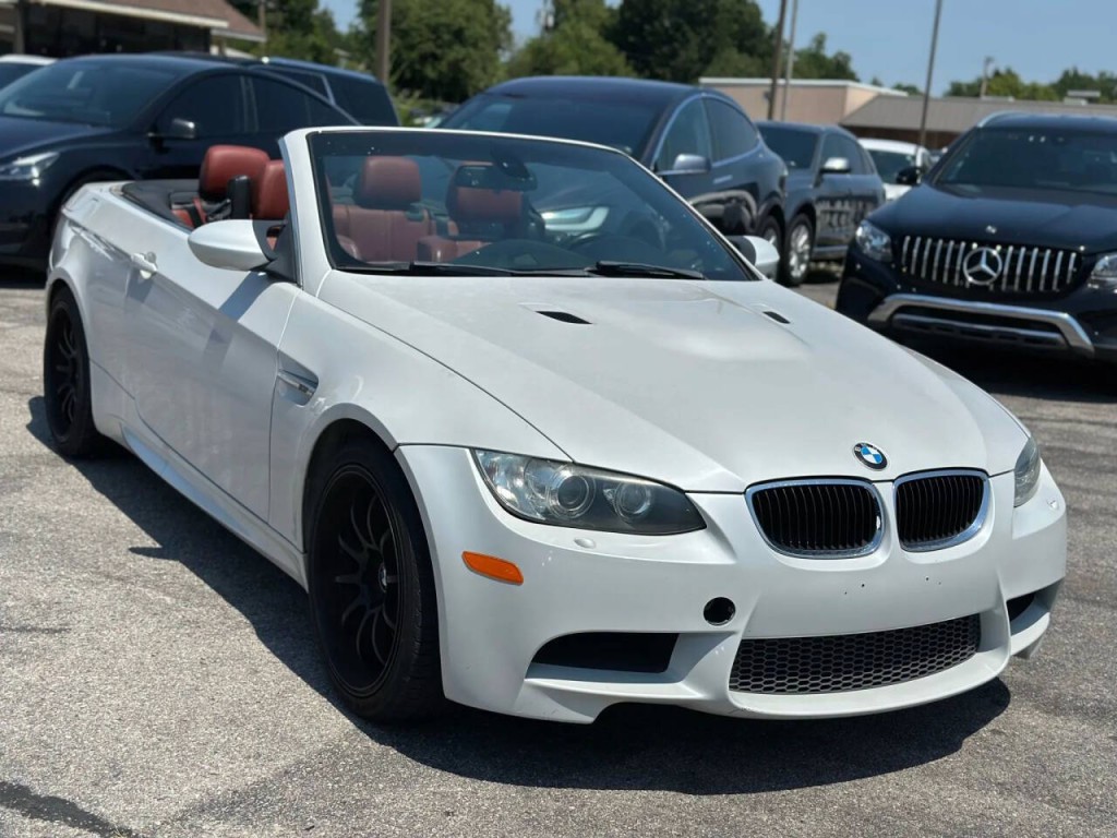 2012 BMW M3 Image 3