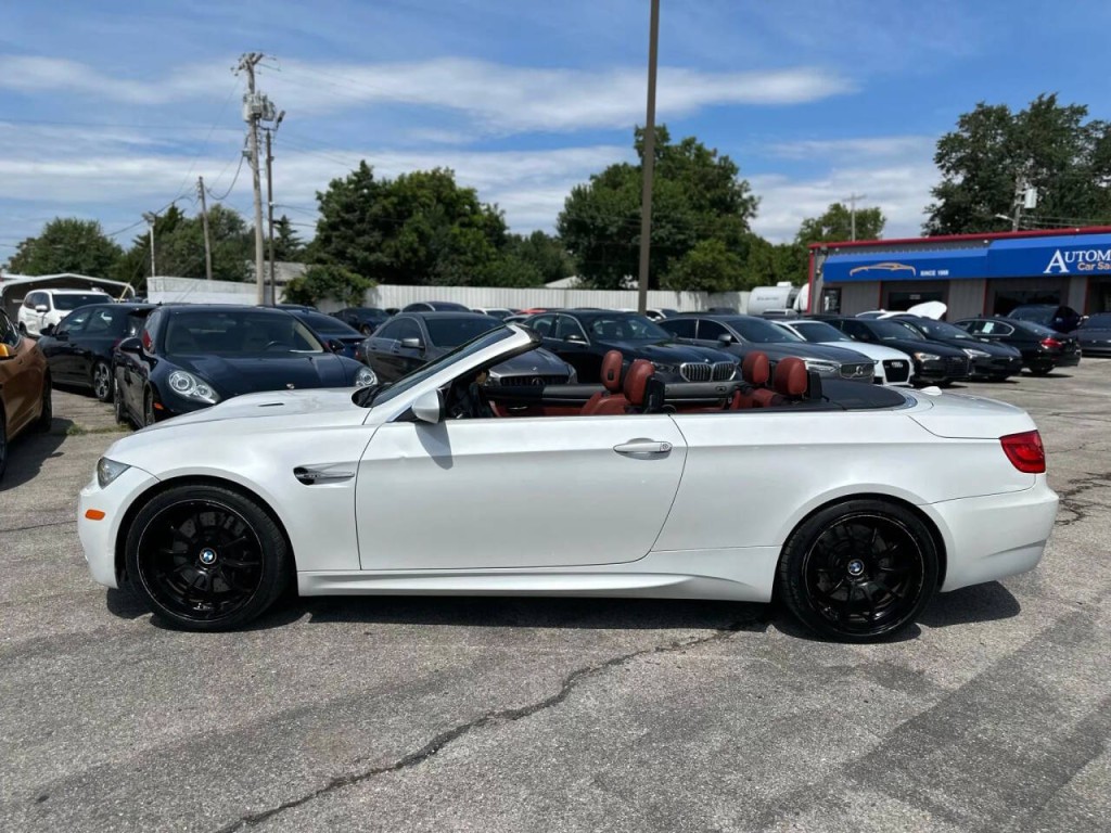 2012 BMW M3 Image 15