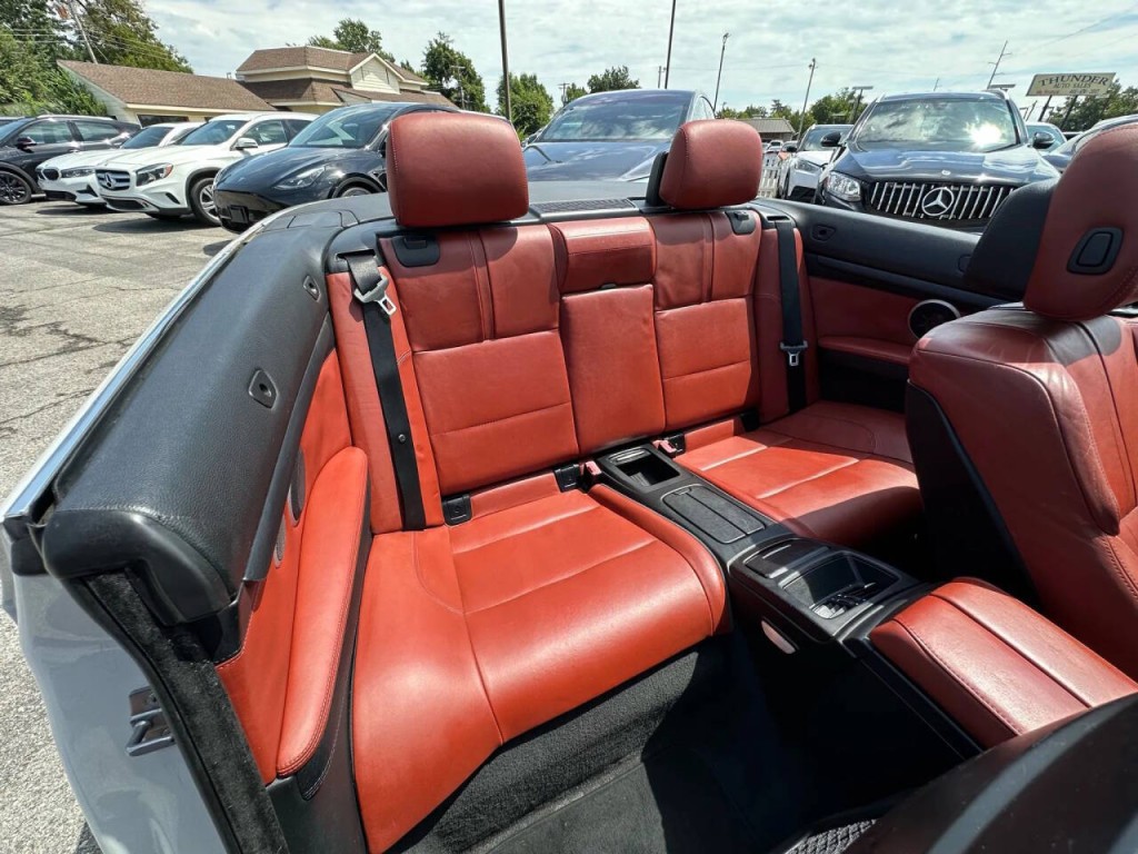 2012 BMW M3 Image 28