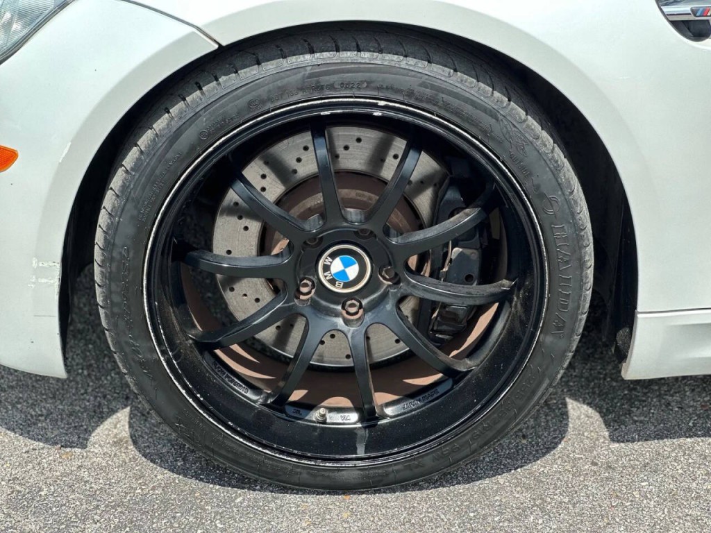 2012 BMW M3 Image 36
